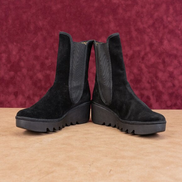 Fly London Women Wedge Black Suede Lug Slip-on Chelsea Ankle Boots 8-8.5US EUR39 - Picture 2 of 7